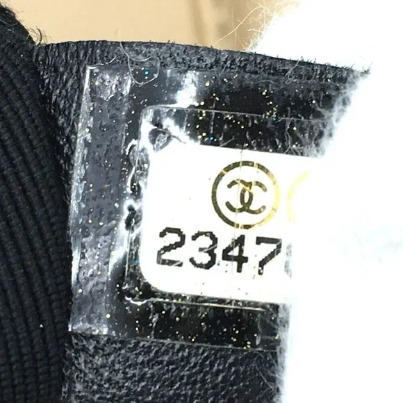 CHANEL Cream Shoulder Bag - Picture 12 of 13